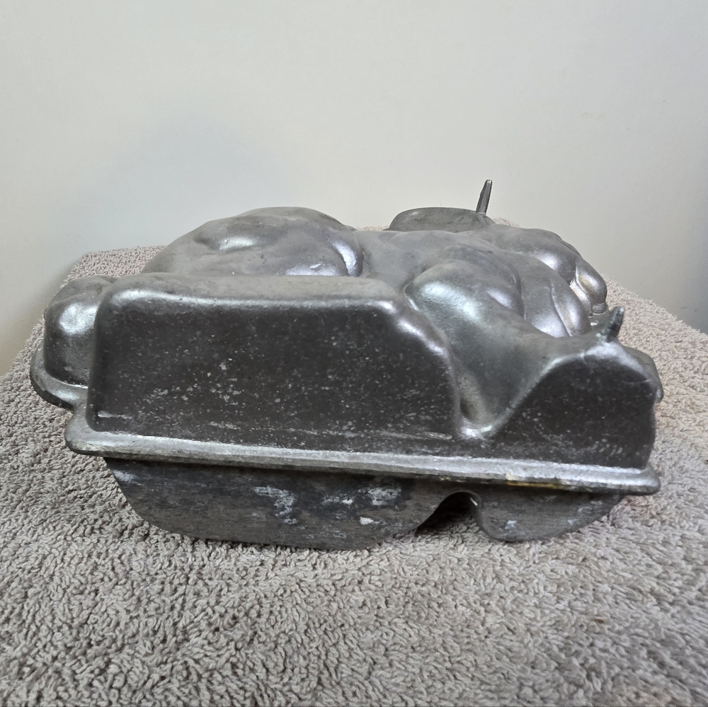 Silver Rabbit Cake Mold - Picture 4 of 13